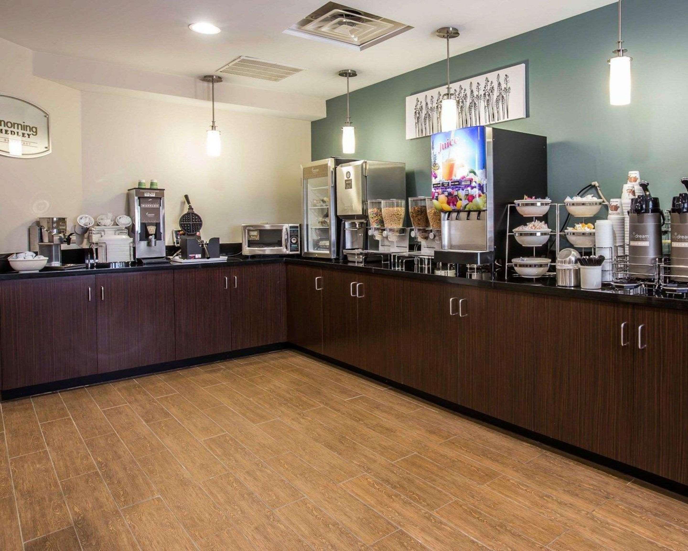 Sleep Inn Greensboro Airport Ngoại thất bức ảnh