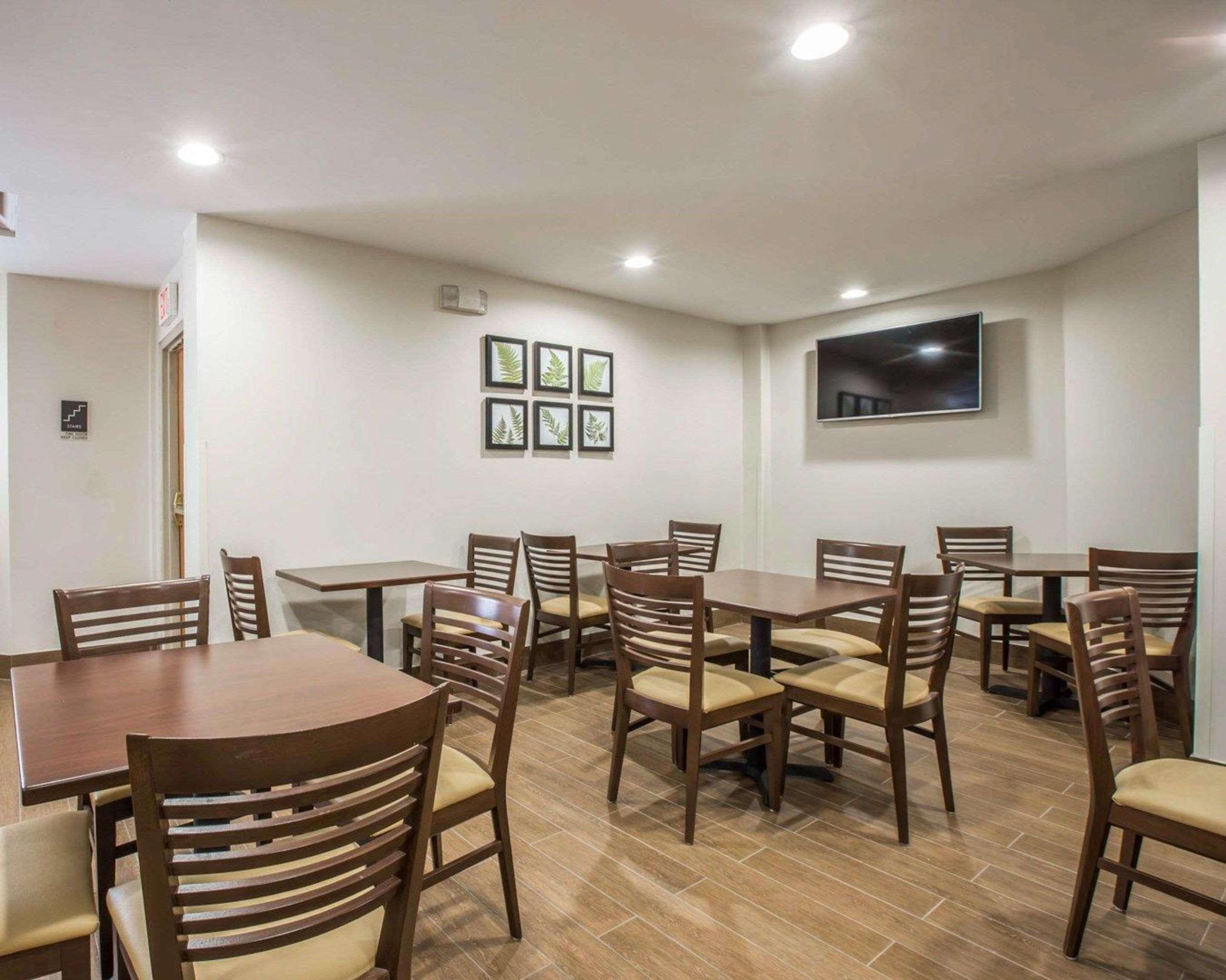 Sleep Inn Greensboro Airport Ngoại thất bức ảnh