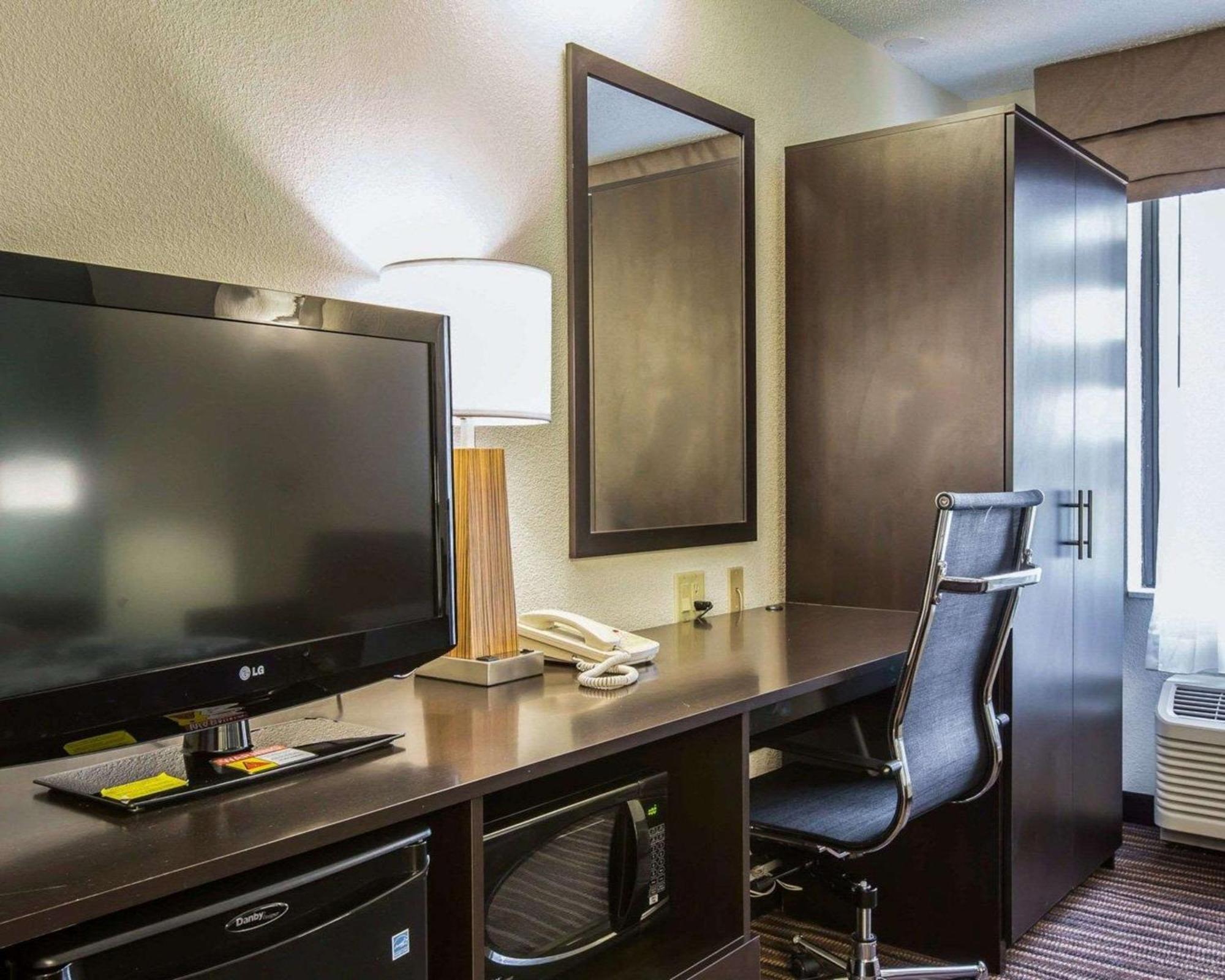 Sleep Inn Greensboro Airport Ngoại thất bức ảnh