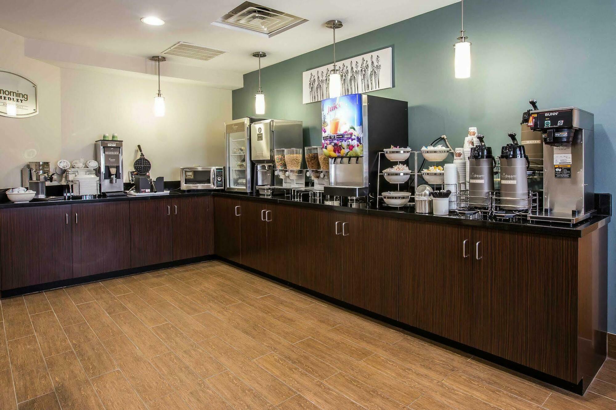 Sleep Inn Greensboro Airport Ngoại thất bức ảnh