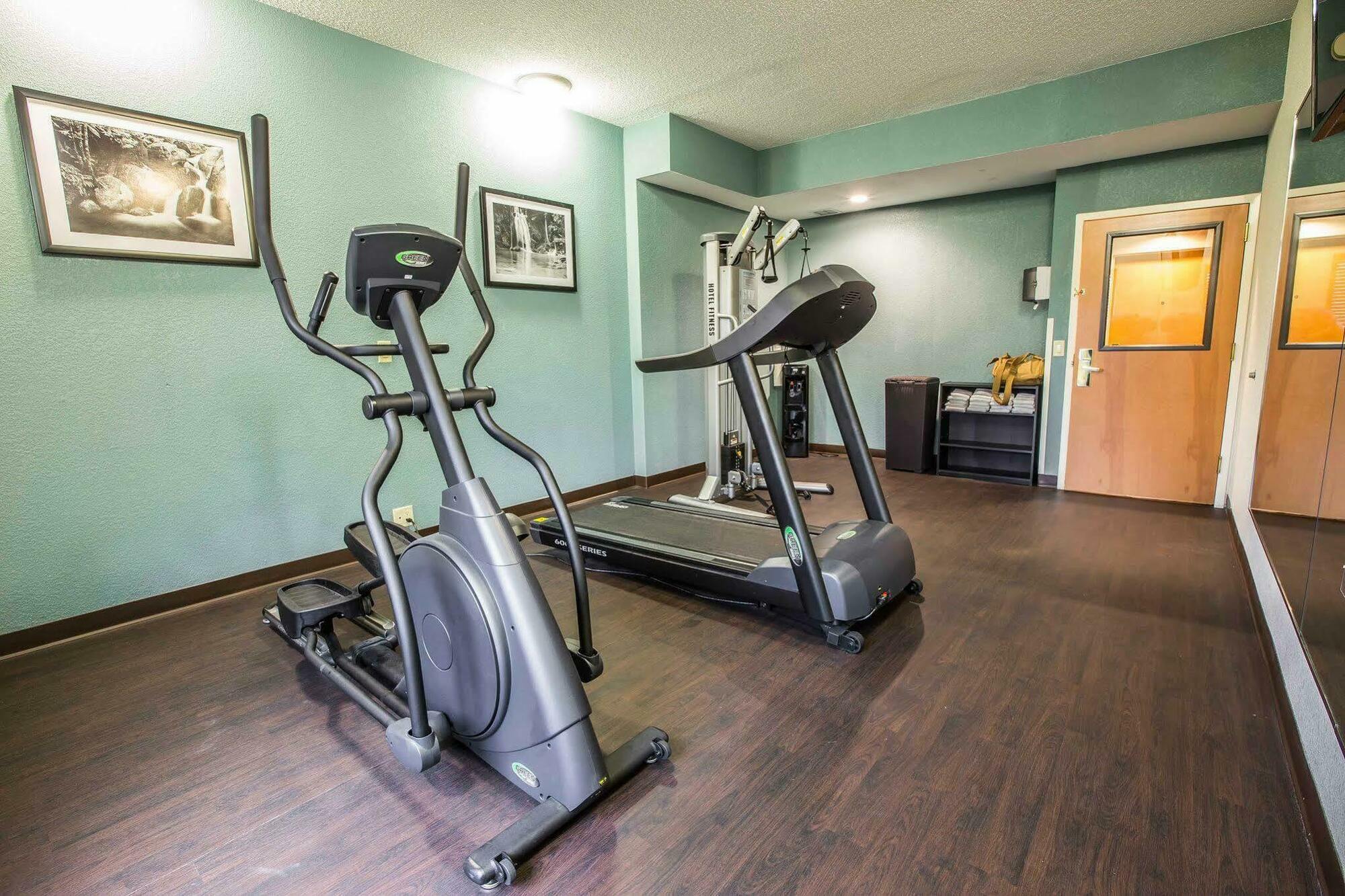 Sleep Inn Greensboro Airport Ngoại thất bức ảnh